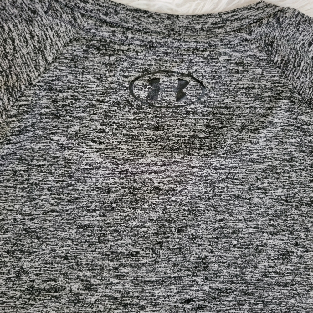 Under Armour Loose Fit Men's Heathered Black Tee Small - Picture 11 of 13